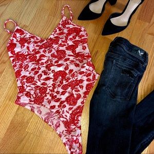 💋 NWT Floral Sheer Body Suit 💋